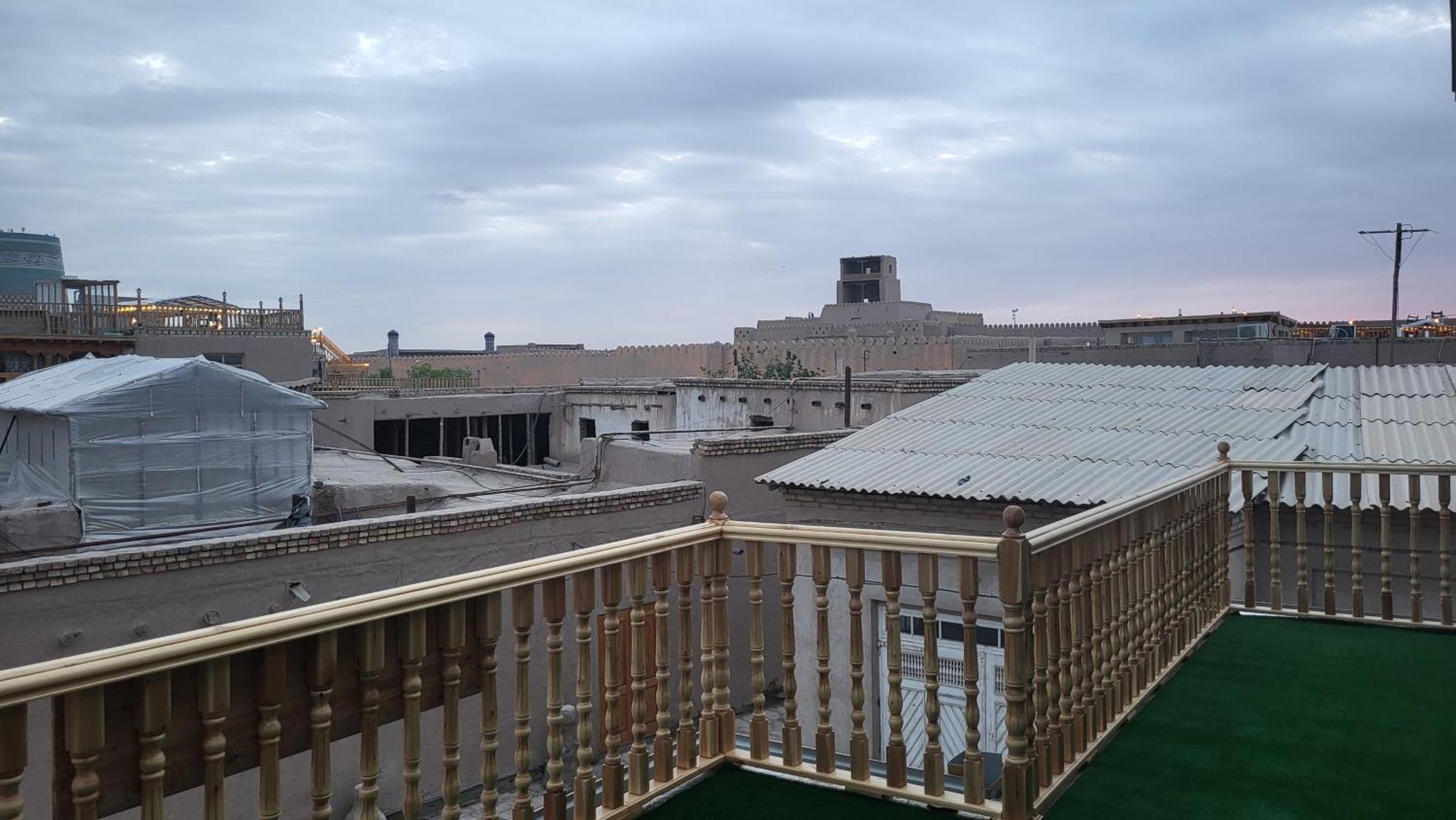 Ulli Oy Boutique Hotel & Terrace ヒヴァ エクステリア 写真